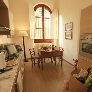 Mdr Numbersix Apartment