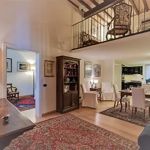 Tornabuoni Charme Apartment